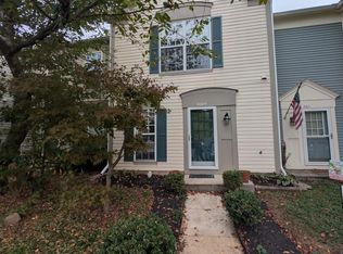 3009 McMaster Ct, Herndon, VA 20171