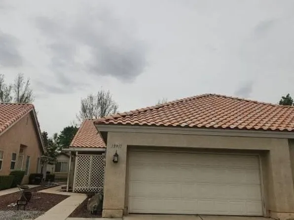 19011 Primrose Ln, Apple Valley, CA 92308