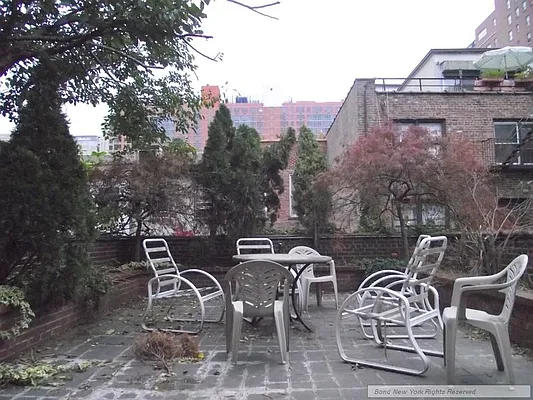 Rented by Bond New York | media 60