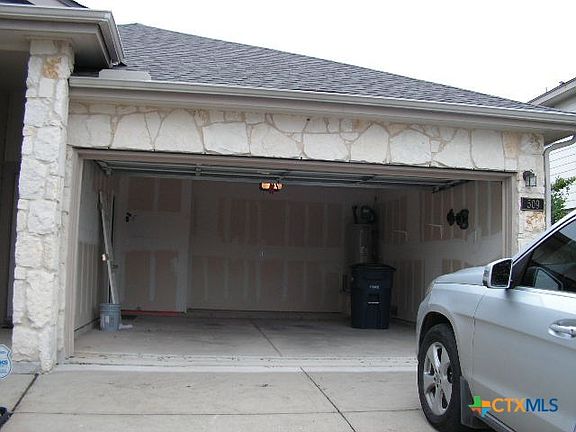 5th image of 509 Tom Kemp Dr