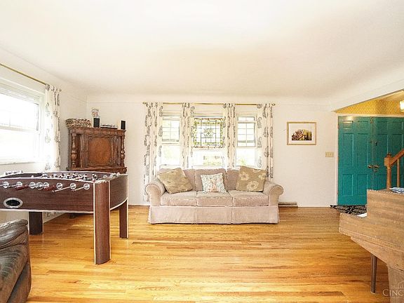 5th image of 687 Allencrest Ct