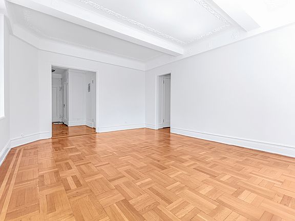 3rd image of 243 W 70th St APT 9D