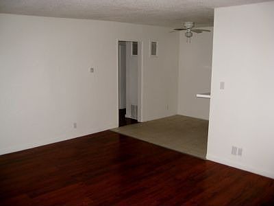 5th image of 723 N Gramercy Pl APT 7