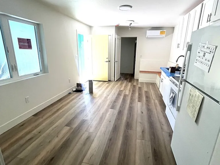 424 South St #B — Photo 4
