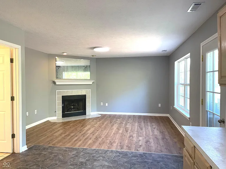 2636 Mae Cir — Photo 18