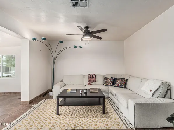 2019 W STELLA Lane, Phoenix, AZ 85015