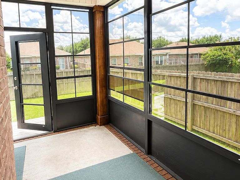 105 Belhaven Dr — Photo 15