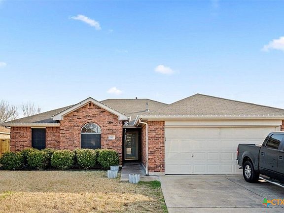 2nd image of 512 Mockingbird Ln