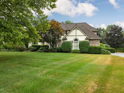 5972 Lohr Lake Dr, Ann Arbor, MI, 48108