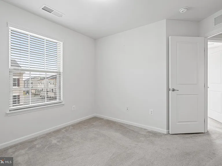 6252 Alexa St — Photo 16