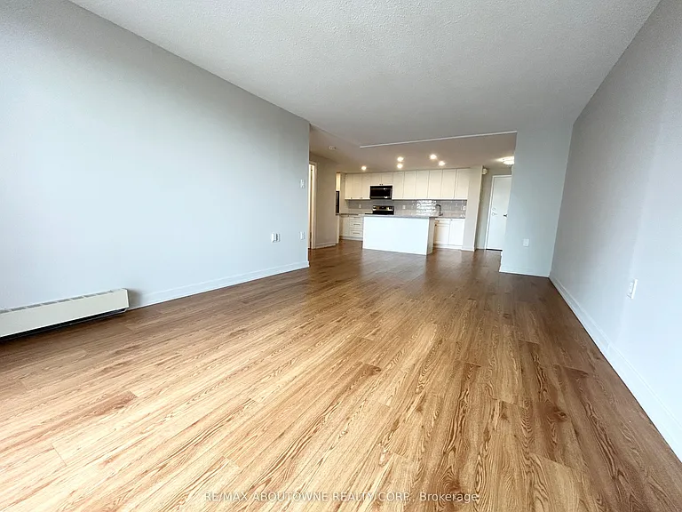 82 Millside Dr #1110 — Photo 8
