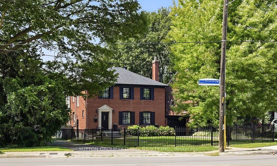 1st image of 10 Queens Ave