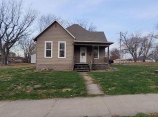 1202 S Main St, Centerville, IA 52544