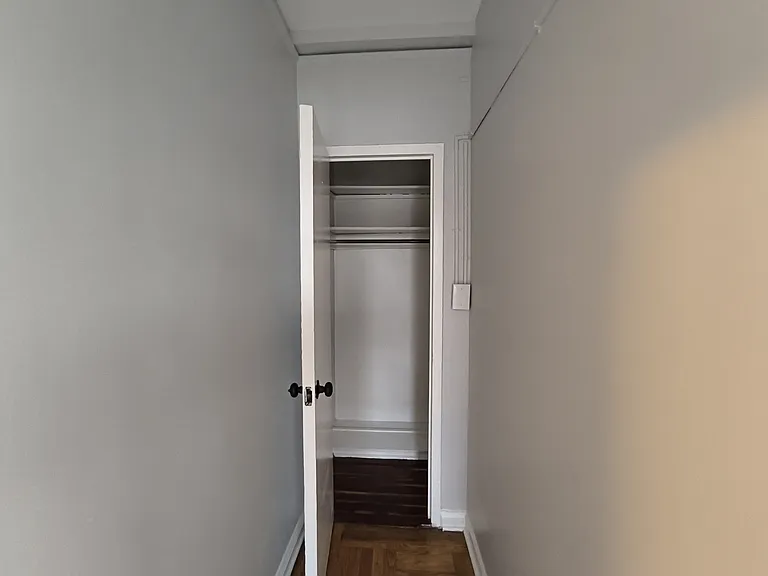 909 Park Ave #421E — Photo 21