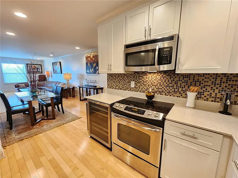 500 Lake Marina Ave #332 — Photo 11