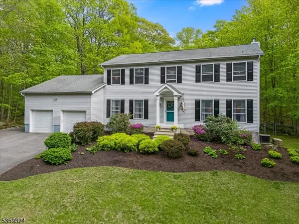 3 Buckhaven Trl, Hardyston Twp., NJ 07460