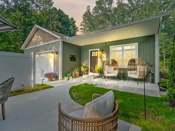 2182 N Getty St, Muskegon, MI 49445