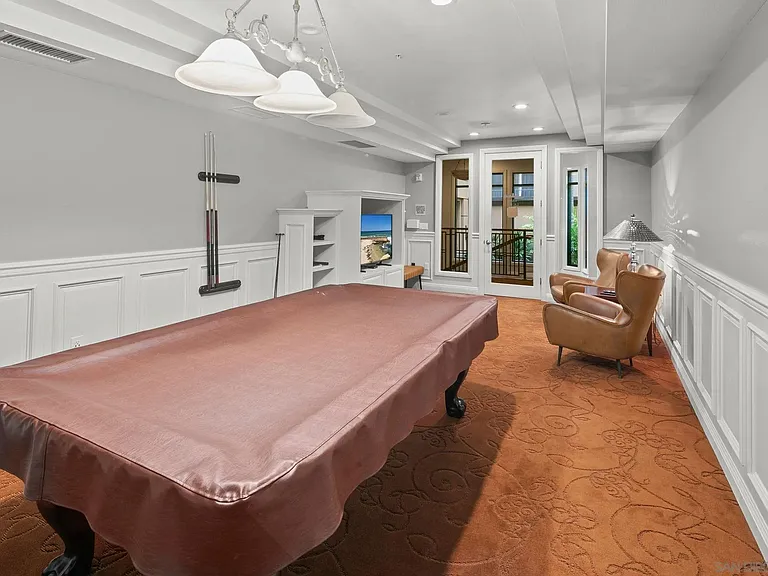 2400 5th Ave #438 — Photo 38