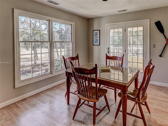 5th image of 70 Shipyard Dr APT 210