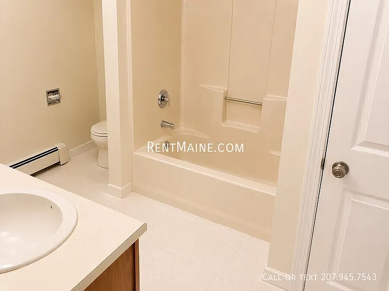 45 Valley View Ln #C — Photo 13