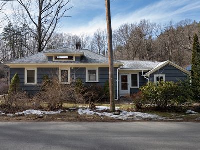7 Depot Rd, Haydenville, MA, 01039