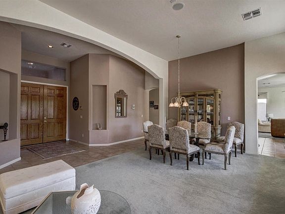 3rd image of 1423 N Vincent Cir