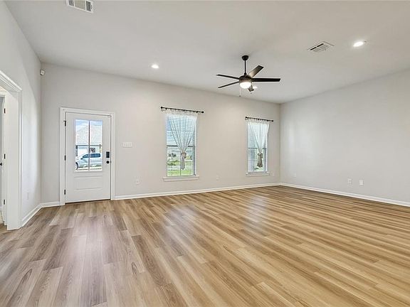 3rd image of 75538 Joyce Dr