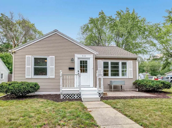 919 Marquette Ave, Green Bay, WI 54304