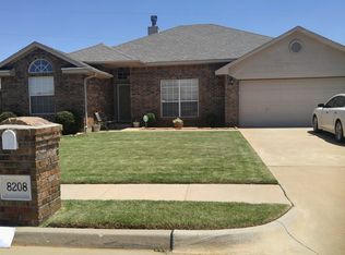 8208 Rambling Rd, Oklahoma City, OK 73132