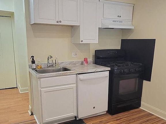 5th image of 117 Yuma St SE