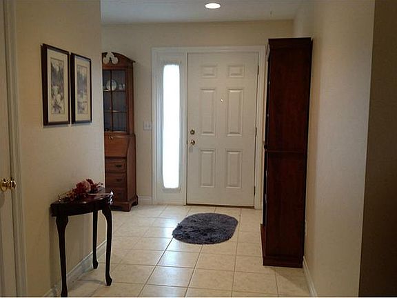 2nd image of 26345 Emerald Lakes Dr