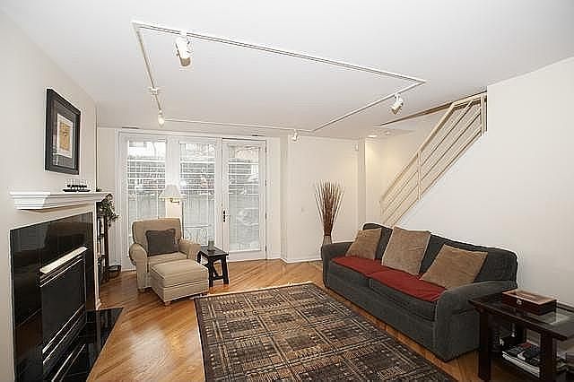 1st image of 2417 N Janssen Ave APT A