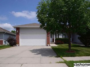 2708 N Laverna St, Fremont, NE 68025