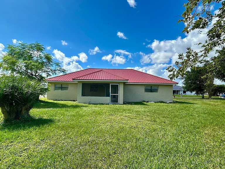 328 W Sugarland Cir — Photo 13
