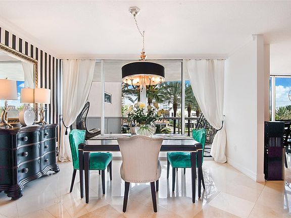 4th image of 17555 Collins Ave APT 407