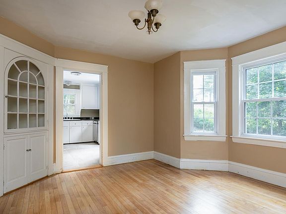 3rd image of 45 Spurwink Ave