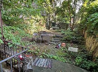 182 Meserole St APT 1, Brooklyn, NY 11206