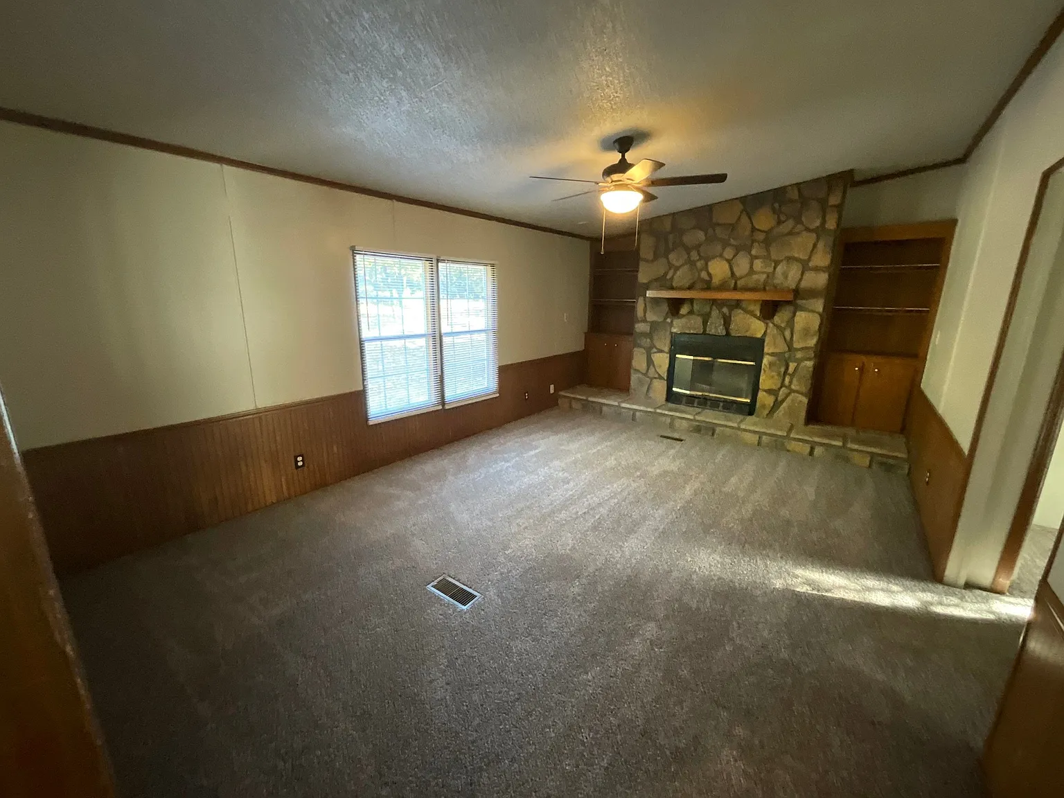 3 bed, 1560 sqft, $1,500 — Photo 3