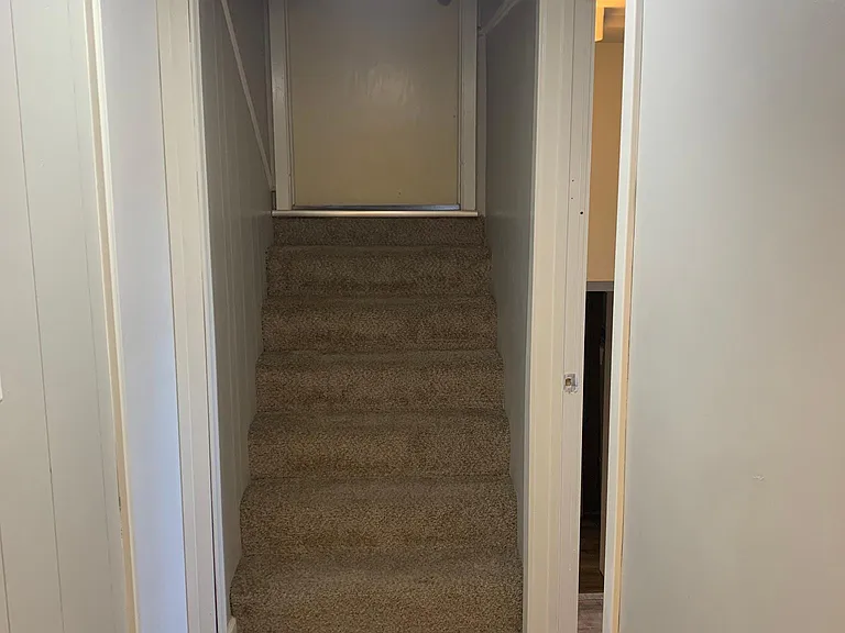 2541 Bittersweet Ln N — Photo 28