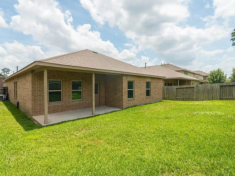 138 Meadow Grove Dr — Photo 38