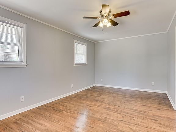 4th image of 3924 Casa Rosa Avenue