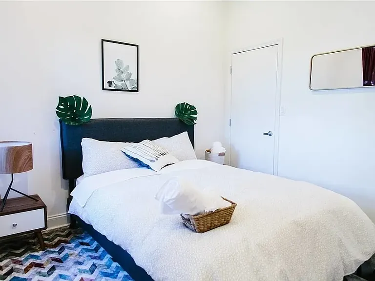 471 Keap St #1R — Photo 5