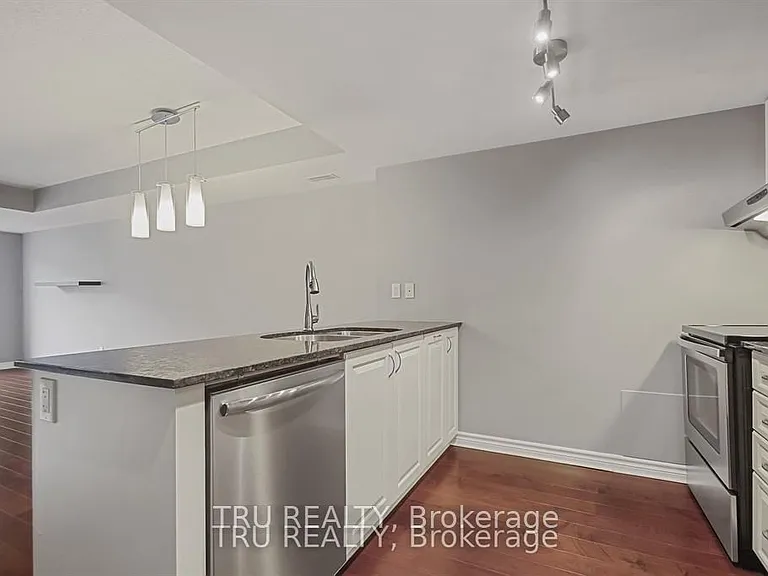 122 Lindenshade Dr #19 — Photo 10