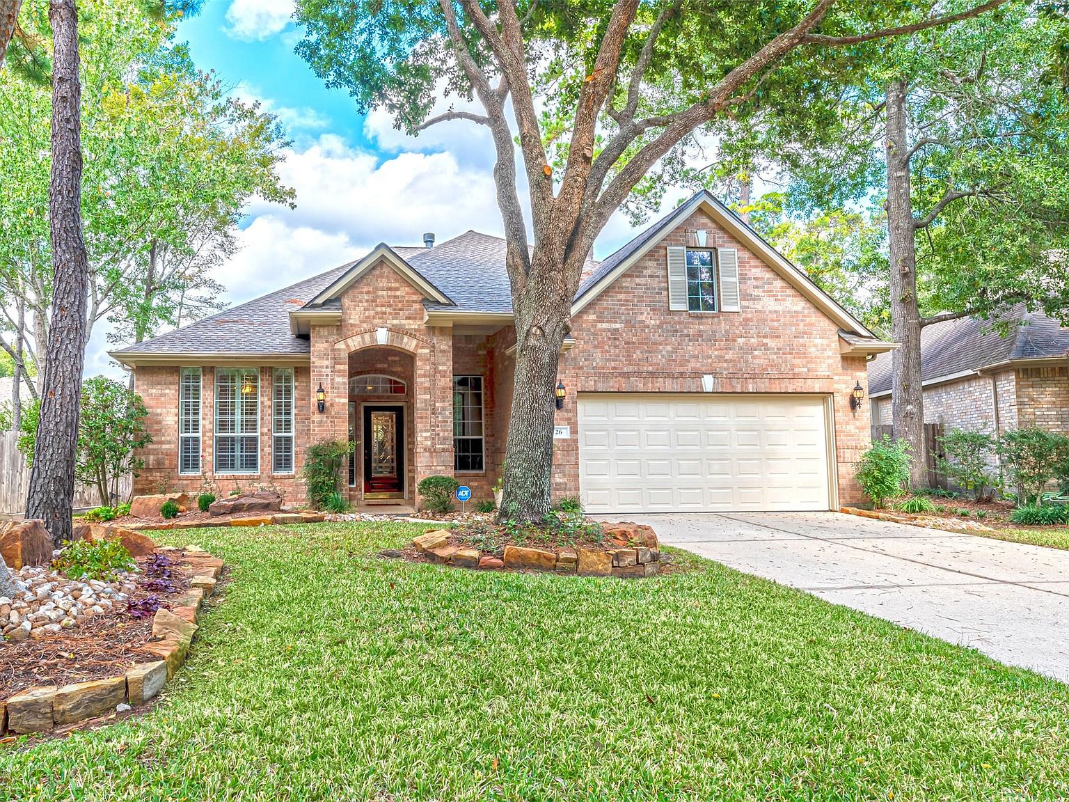 26 W Windsor Hills Cir, Conroe, TX 77384 Zillow