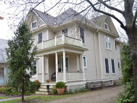 2nd image of 335 E College St