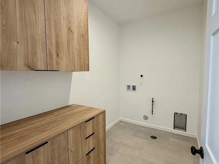 243 Seal Beach Blvd — Photo 18