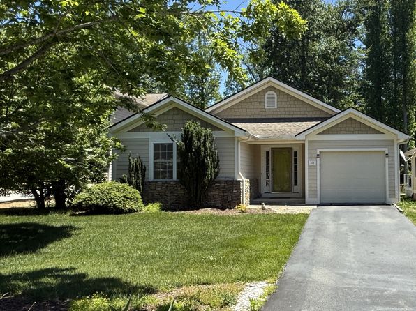114 Fairway View Dr