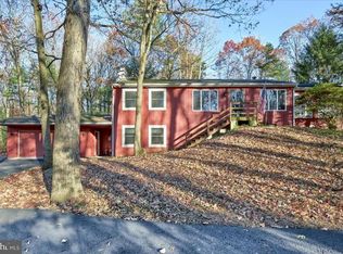 130 Huckleberry Ln, Harrisburg, PA 17112