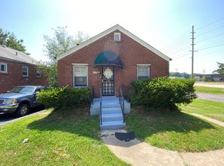 2730 Kinamore Dr, Saint Louis, MO 63136