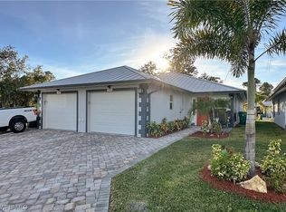 183 Village Cir, Labelle, FL 33935